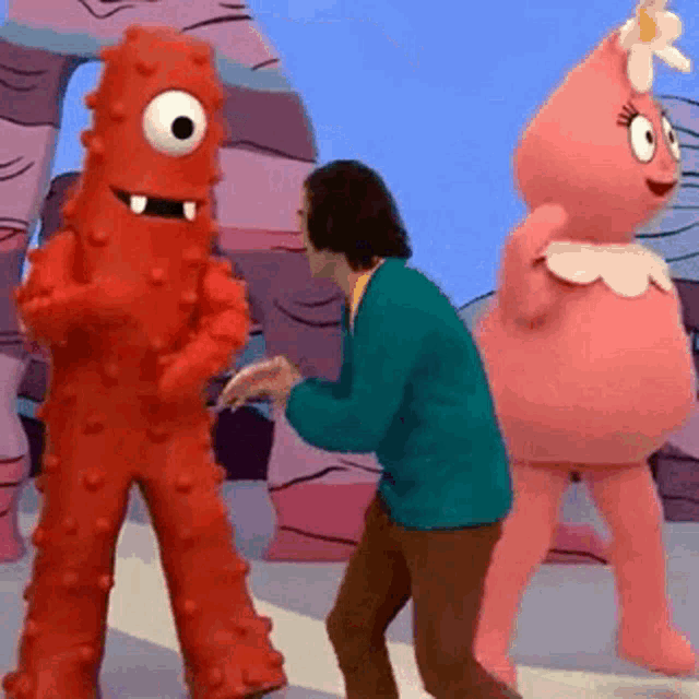 Unexpected Bill Hader while watching Yo Gabba Gabba : r/LiveFromNewYork