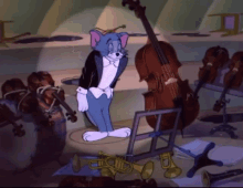 Tom And Jerry Escaping GIF - Tom And Jerry Escaping Orchestra GIFs