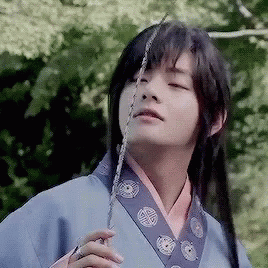 Taehyung K Pop GIF - Taehyung K Pop Long Hair Dont Care - Discover & Share  GIFs