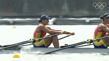 Rowing Nicolete Ancuta Bodnar GIF - Rowing Nicolete Ancuta Bodnar Simona Radis GIFs