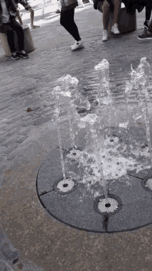 London Fontaine GIF - London Fontaine Water GIFs
