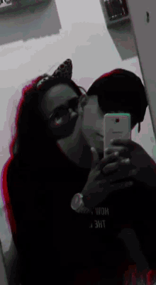 Amor Selfie GIF - Amor Selfie Couple GIFs