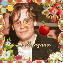 a picture of a man with glasses and the words la manzana