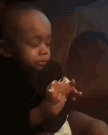 Baby Crying And Eater Burger Burger GIF - Baby Crying And Eater Burger Burger Eat GIFs