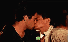 weretheworldmine kiss gay