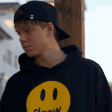 Looking Around Carson Lueders GIF - Looking Around Carson Lueders Lonely Song Cover GIFs
