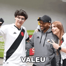 Maos Dadas Jogadores Do Vasco GIF - Maos Dadas Jogadores Do Vasco Esporte GIFs