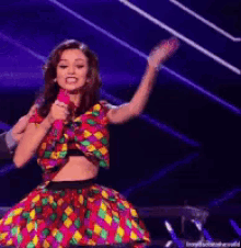 Cher Lloyd GIF - Cher Lloyd Waving GIFs