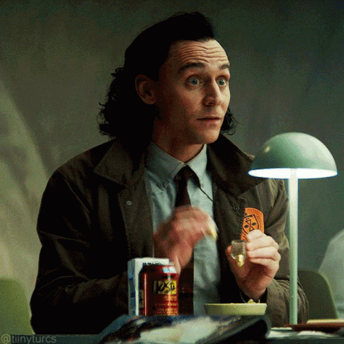 Loki Tom Hiddleston GIF - Loki Tom Hiddleston Marvel - Discover & Share GIFs