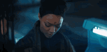 Heres The Weapon Michael Burnham GIF - Heres The Weapon Michael Burnham Sonequa Martin Green GIFs