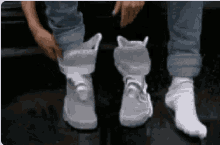 Nike Fit GIF - Nike Fit Mc Fly Shoes GIFs