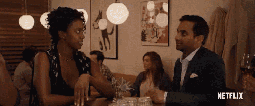 aziz ansari date un capricho gif