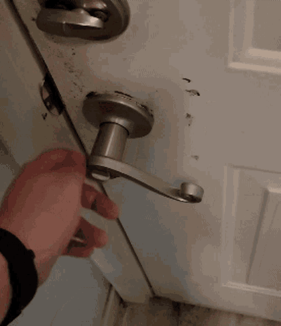 How to deal with THE FIGURE in DOORS 👁 #doors #roblox