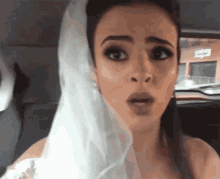 Glenda Loures Make Face GIF - Glenda Loures Make Face Bride GIFs
