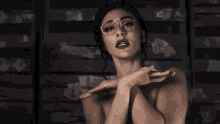 Sade In The90s Qveen Herby GIF - Sade In The90s Qveen Herby Dance GIFs