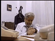 Answer The Call Poliladron GIF - Answer The Call Poliladron Answer The Phone GIFs