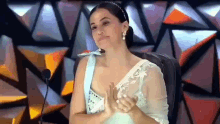 Taapsee Pannu Tapsee GIF - Taapsee Pannu Tapsee Uninterested Clapping GIFs
