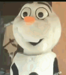 olaf shook frozen pinata scared