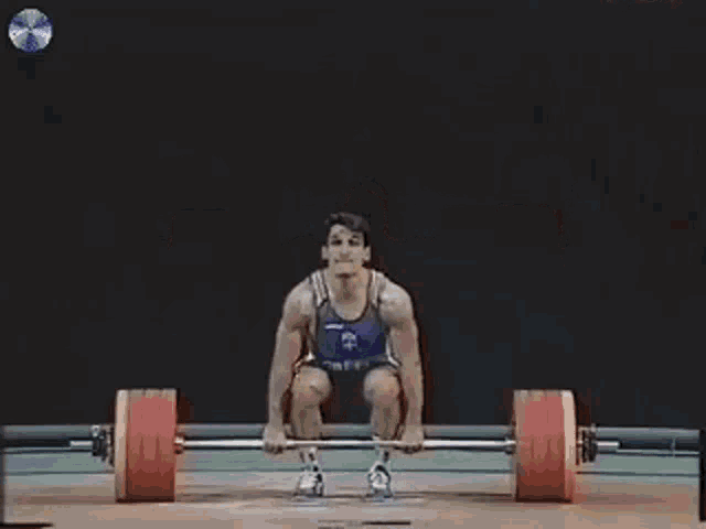 Piros Dimas Weightlifting Clean And Jerk GIF - Piros Dimas Weightlifting  Clean And Jerk - Discover & Share GIFs