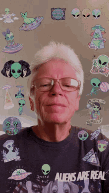 Aliens Snapchat GIF - Aliens Snapchat Old Man GIFs