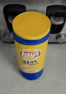 Lays Potato Chips GIF - Lays Potato Chips Potato Crisps GIFs