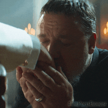 Kissing The Hand Of The Pope Father Gabriele Amorth GIF - Kissing The Hand Of The Pope Father Gabriele Amorth Russell Crowe GIFs