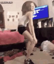 Taylor Swift Dancing White Girl Twerking GIF - Taylor Swift Dancing White Girl Twerking Tayble Tanked GIFs
