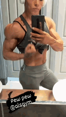 Female Muscle GIF - Female Muscle - Discover & Share GIFs