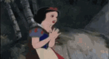 Snow White Head Shake GIF - Snow White Head Shake Runaway GIFs