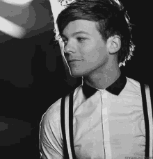 Louis-tomlinson-black-and-white GIFs - Get the best GIF on GIPHY