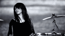 Alis Emerson Ruido Rosa GIF - Alis Emerson Ruido Rosa Drummer GIFs