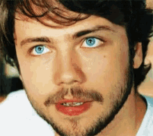 blue eyes attractive