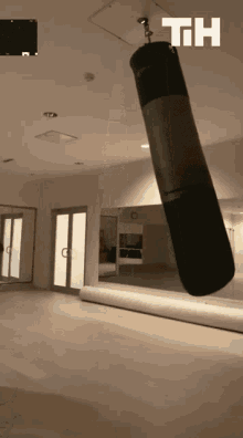 Fail This Is Happening GIF - Fail This Is Happening Spinning Kick GIFs