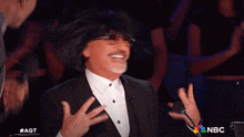 Wiggling Howie Mandel GIF - Wiggling Howie Mandel America'S Got Talent GIFs