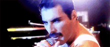 Queen Freddie Mercury GIF - Queen Freddie Mercury Singing GIFs