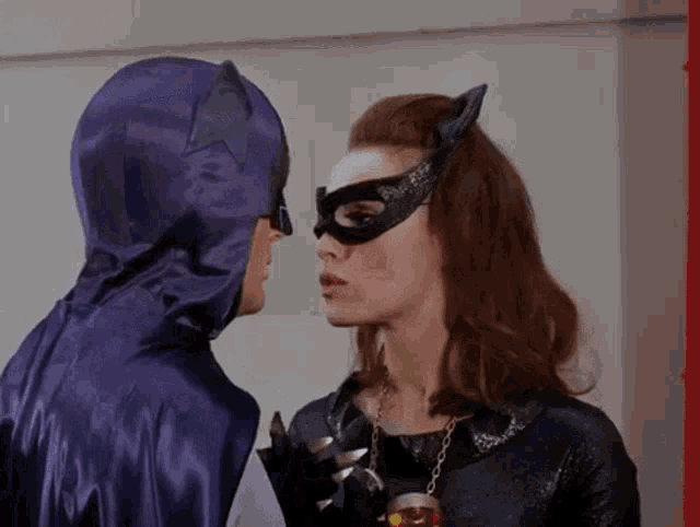 Batman Catwoman GIF - Batman Catwoman Kiss Me - Discover & Share GIFs