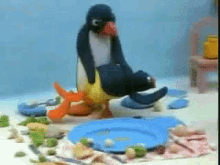 Pingu Pingu Runs Away GIF - Pingu Pingu Runs Away Spanking GIFs