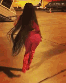 Nicki Minaj Walk GIF - Nicki Minaj Walk GIFs