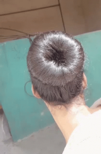 Bun Donut GIF - Bun Donut Hair - Discover & Share GIFs