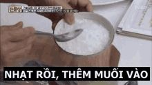 Muối, Rắcmuối, Nhạt, Thêmmuốivào GIF - Salt Drop Salt Add Salt GIFs