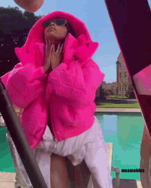 Jay Outsold Nicki Minaj GIF - Jay Outsold Nicki Minaj Waamables GIFs
