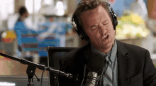 Clear Communication GIF - Comedy Go On Matthew Perry GIFs