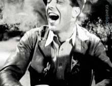 Hahahaha Film Noir GIF - Hahahaha Film Noir Humphrey Bogart GIFs