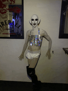 Ivory Towers Drag Queen Ivory GIF - Ivory Towers Drag Queen Ivory Towers GIFs