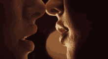 Kiss Me Kissing GIF - Kiss Me Kissing Couple GIFs