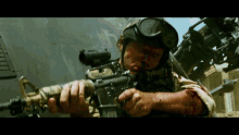 Black Hawk Down Last Standing GIF - Black Hawk Down Last Standing Soldier GIFs