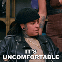 It'S Uncomfortable Being Up There Jozzy GIF - It'S Uncomfortable Being Up There Jozzy Ink Master GIFs