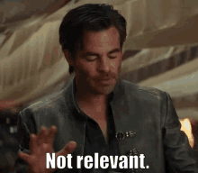 Not Relevant Chris Pine GIF - Not Relevant Chris Pine Dungeons And Dragons GIFs