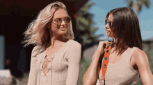 Romee Strijd Taylor Hill GIF - Romee Strijd Taylor Hill GIFs