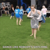 White Woman Dancing GIF - White Woman Dancing Weekend Vibes GIFs